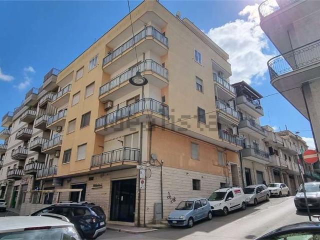 Appartamento in vendita di 100 m² in Via Pola, 64