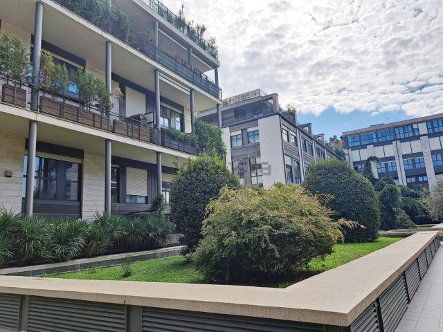 Appartamento in vendita di 100 m² in Via Pompeo Mariani