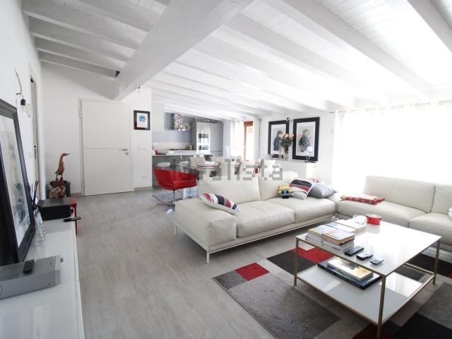 Appartamento in vendita di 100 m² in Via Padre Pietro Ghidini