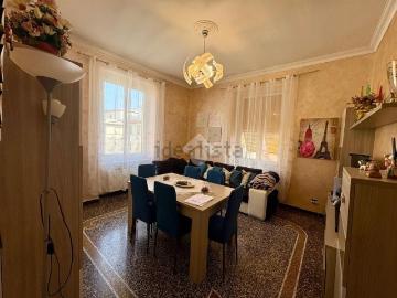 Appartamento in vendita di 100 m² in Via Paolo Antonio de Cavero, 5