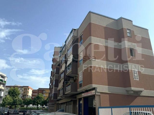 Appartamento in vendita di 100 m² in Via Papa Paolo VI