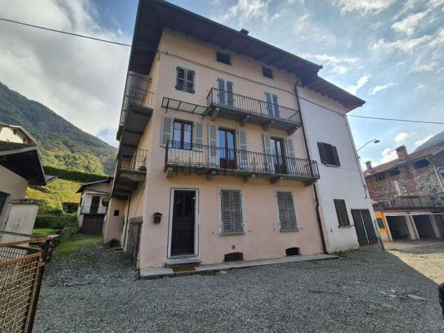 Appartamento in vendita di 100 m² in Via pasquaro valmaggia