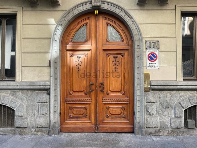Appartamento in vendita di 100 m² in Via Pastrengo, 17