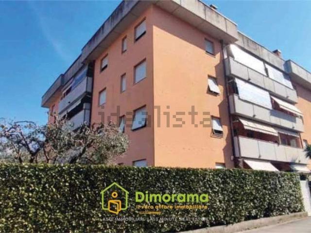 Appartamento in vendita di 100 m² in Via Piave, 13