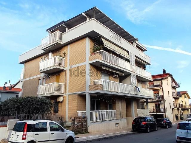 Appartamento in vendita di 100 m² in Via Piero della Francesca, 6