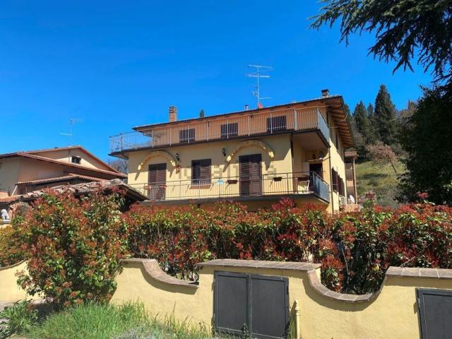 Appartamento in vendita di 100 m² in Via Pietro Vannucci, 103