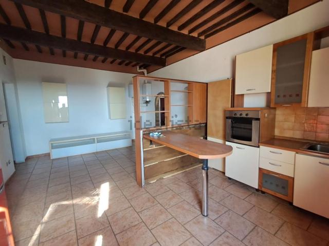Appartamento in vendita di 100 m² in Via Pinete