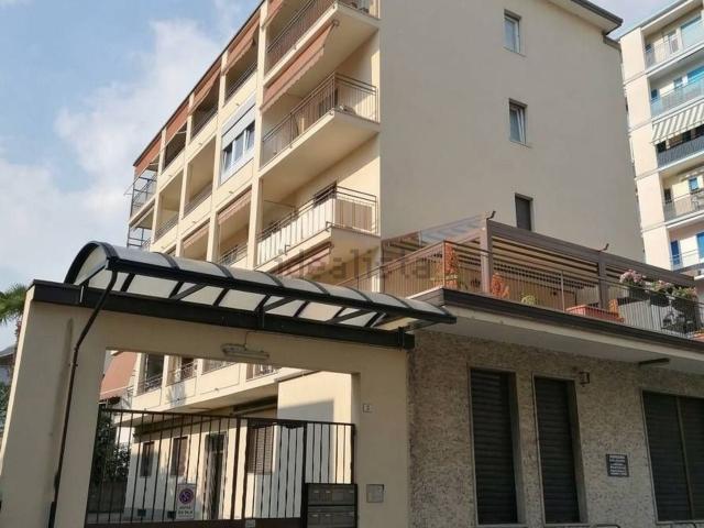 Appartamento in vendita di 100 m² in Via Privata Giacomo Zanella, 8