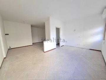 Appartamento in vendita di 100 m² in Via Provinciale Avenza Sarzana
