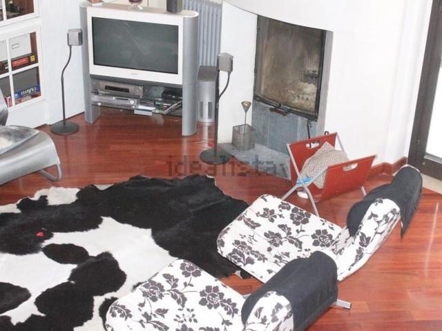 Appartamento in vendita di 100 m² in Via R. Fabbrini