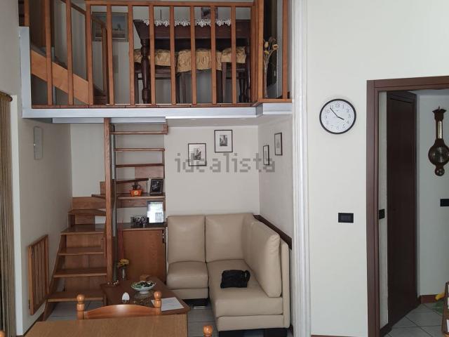 Appartamento in vendita di 100 m² in Via R. Stehli, 8