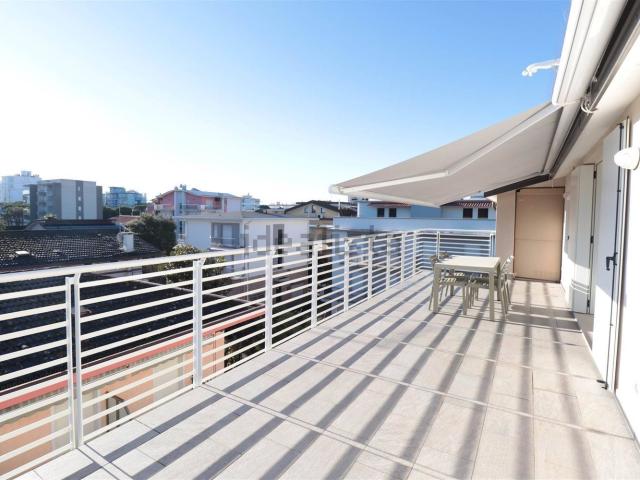 Appartamento in vendita di 100 m² in Via Rotterdam, 8