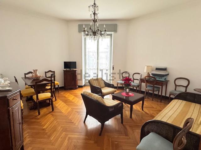 Appartamento in vendita di 100 m² in Via Roccasterone