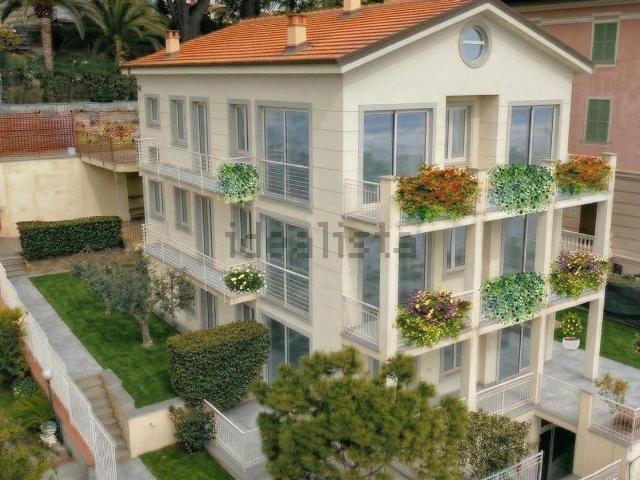 Appartamento in vendita di 100 m² in Via Roma