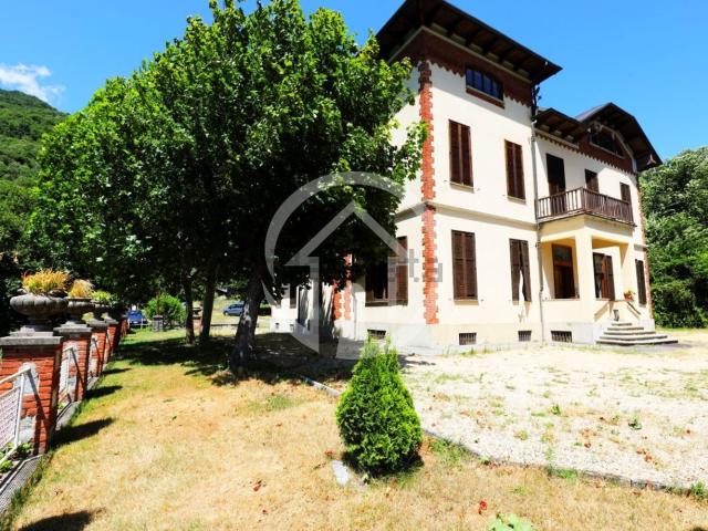 Appartamento in vendita di 100 m² in Via Roma, 6