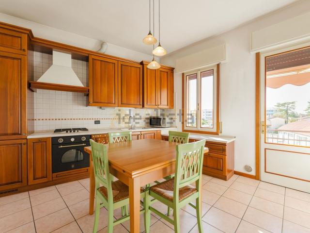 Appartamento in vendita di 100 m² in Via Roma, 122