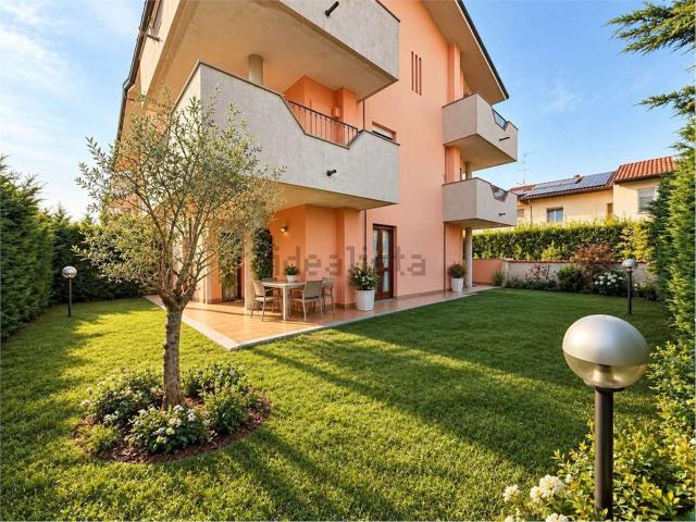 Appartamento in vendita di 100 m² in Via Romagna, 1