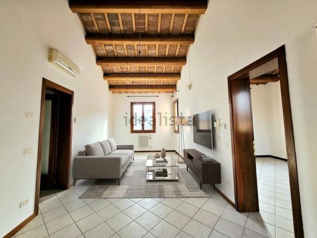 Appartamento in vendita di 100 m² in Via Rosa