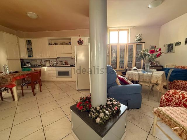 Appartamento in vendita di 100 m² in Via Raffaele Libroia, 67