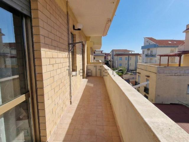 Appartamento in vendita di 100 m² in Via Raffaele Viviani