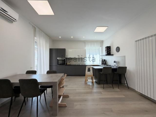 Appartamento in vendita di 100 m² in Via Reggio Emilia, 27