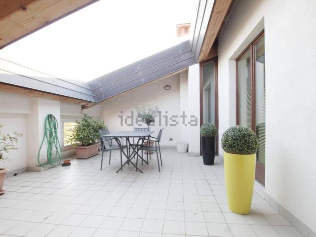 Appartamento in vendita di 100 m² in Via Rita Rosani, 16