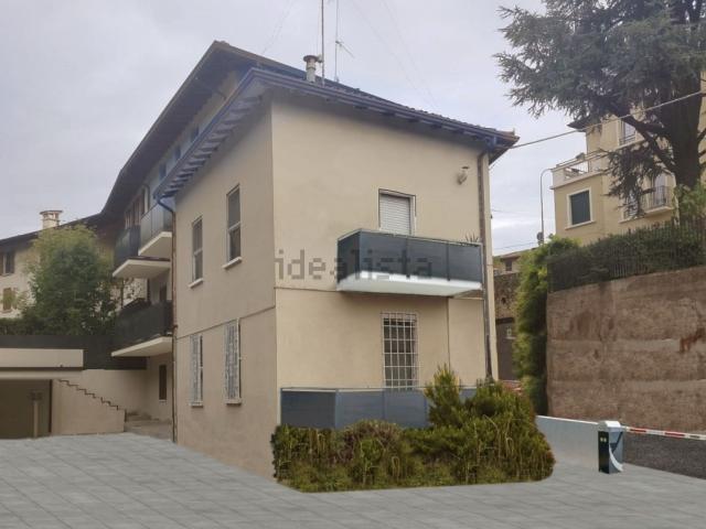 Appartamento in vendita di 100 m² in Via Rivali di Sotto