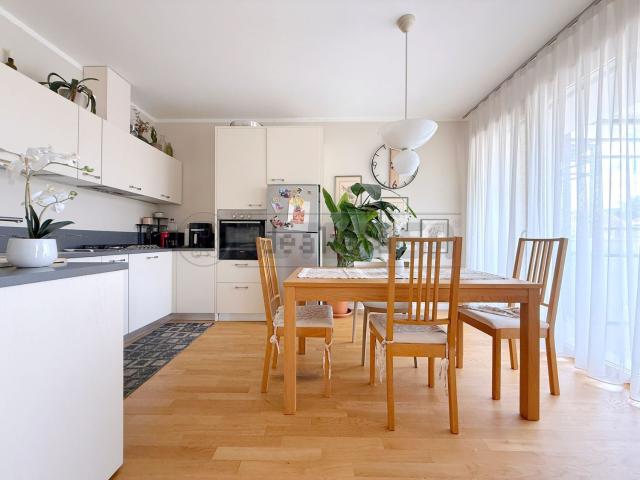Appartamento in vendita di 100 m² in Via Rimini
