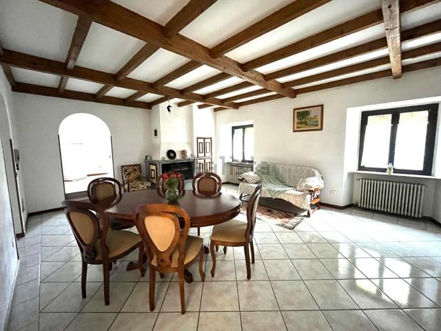 Appartamento in vendita di 100 m² in Via Rinascente