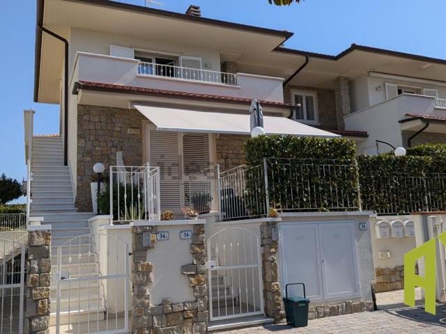 Appartamento in vendita di 100 m² in Via Rino Pachetti, 14