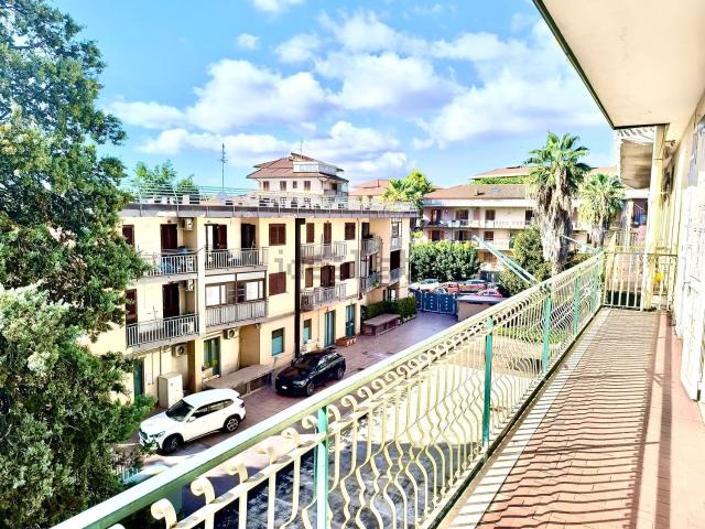 Appartamento in vendita di 100 m² in Via Tomadio, 37