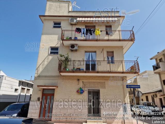 Appartamento in vendita di 100 m² in Via Tenente G. Natile, 40