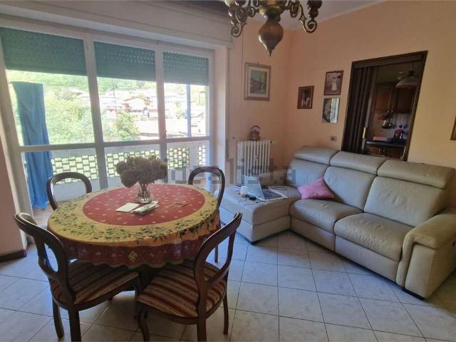 Appartamento in vendita di 100 m² in Via Tre Cascine, 15