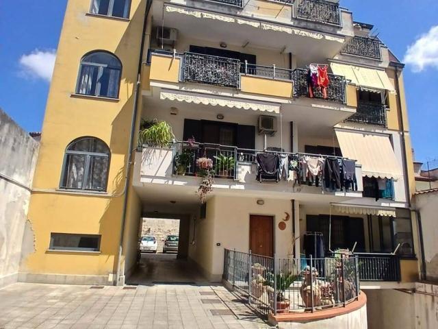Appartamento in vendita di 100 m² in Via Trento, 16