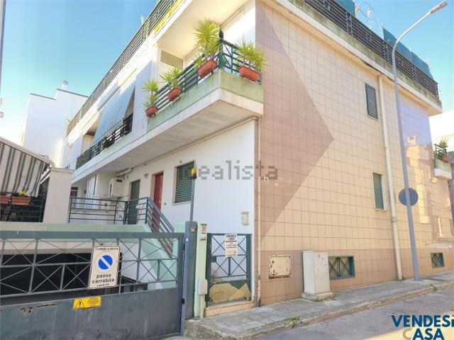 Appartamento in vendita di 100 m² in Via Tripoli, 8