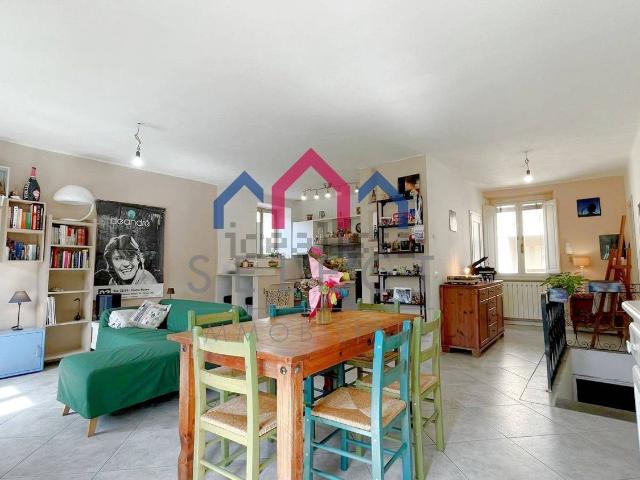 Appartamento in vendita di 100 m² in Via Roma