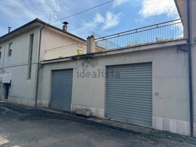 Appartamento in vendita di 100 m² in Via Ugo la Malfa, 38