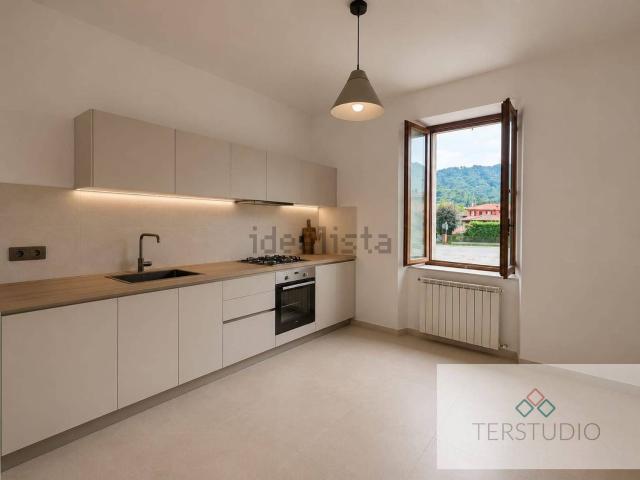 Appartamento in vendita di 100 m² in Via Valmora, 54