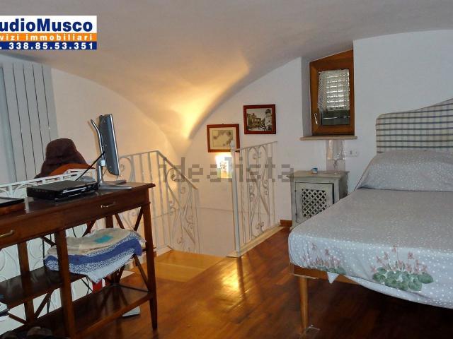 Appartamento in vendita di 100 m² in Via Vanassina
