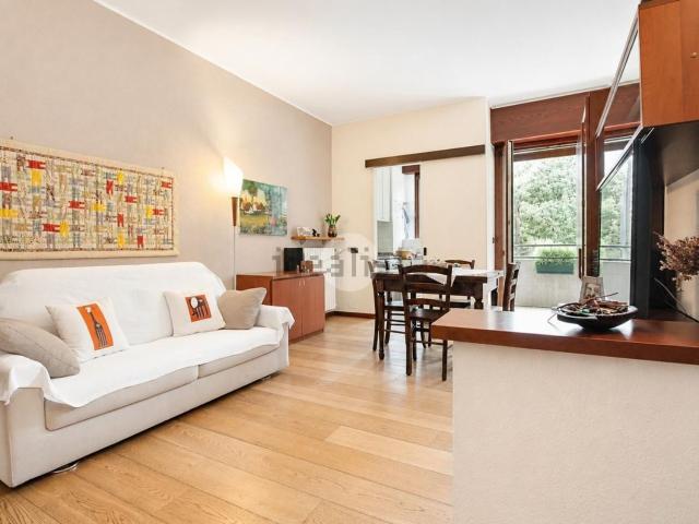 Appartamento in vendita di 100 m² in Via Varesina, 96