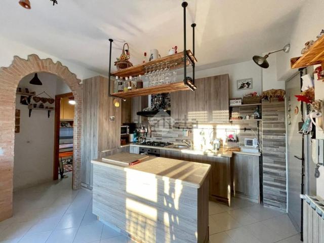 Appartamento in vendita di 100 m² in Via Vitellia, 6