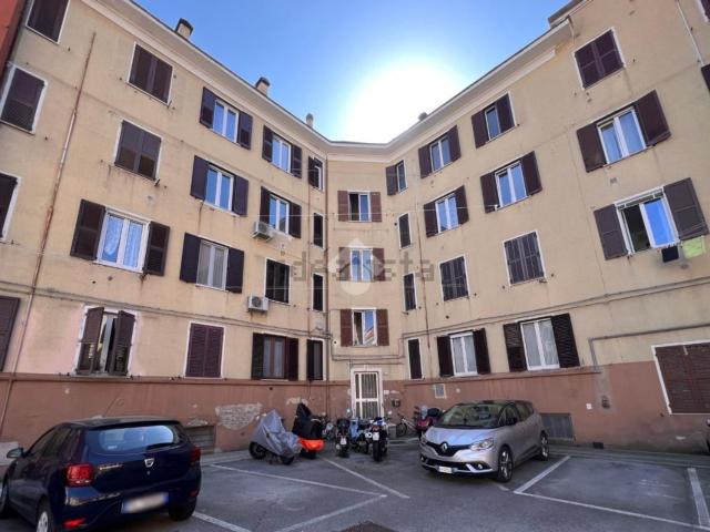 Appartamento in vendita di 100 m² in Via Vito Volterra, 3