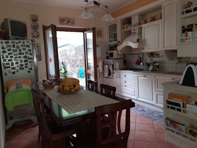 Appartamento in vendita di 100 m² in Via vittorio emanuele, 139