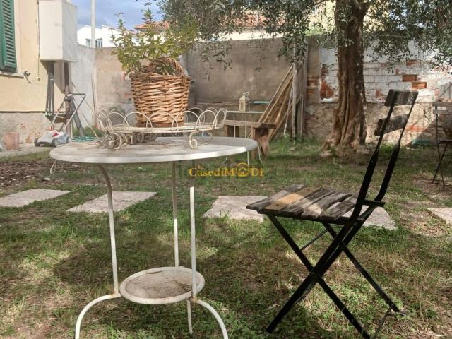 Appartamento in vendita di 100 m² in Via Victor Ezio Marzocchini, 57121