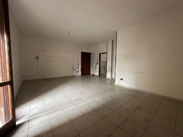 Appartamento in vendita di 100 m² in Via Vincenzo Giuliano, 20