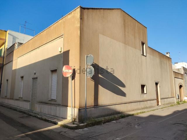 Appartamento in vendita di 100 m² in Via Vincenzo Monti, 13