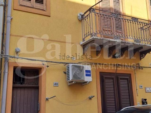 Appartamento in vendita di 100 m² in Via Virzi&apos , 40