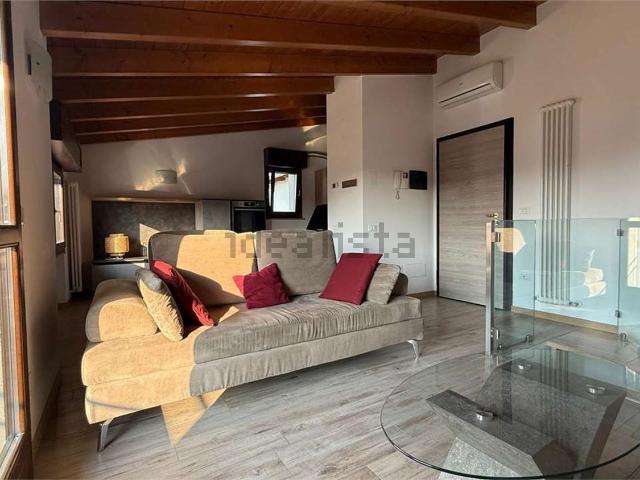Appartamento in vendita di 100 m² in Via XI Febbraio