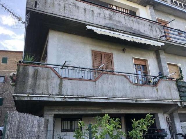 Appartamento in vendita di 100 m² in Via Zepponami, 146
