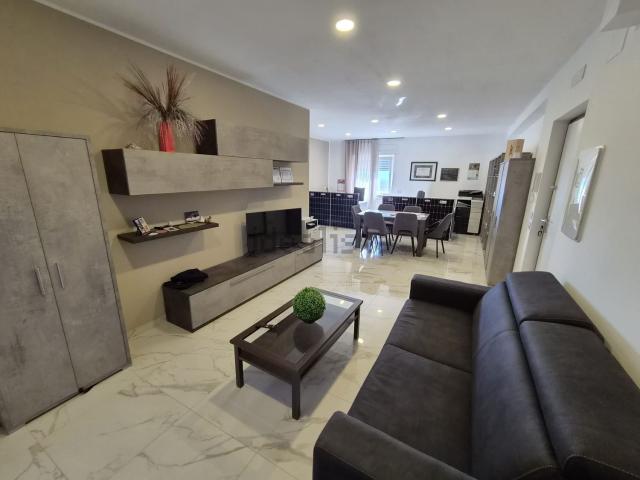 Appartamento in vendita di 100 m² in Viale Vincenzo de Filippis